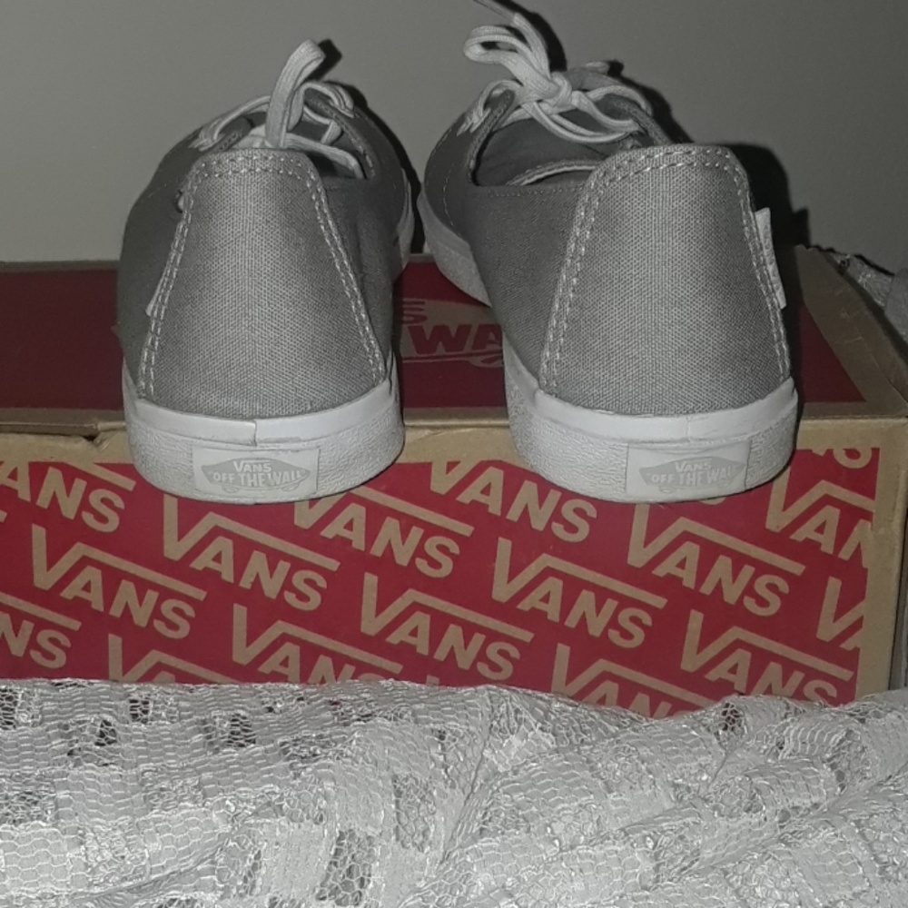 Shoes - Picture 3 of 3